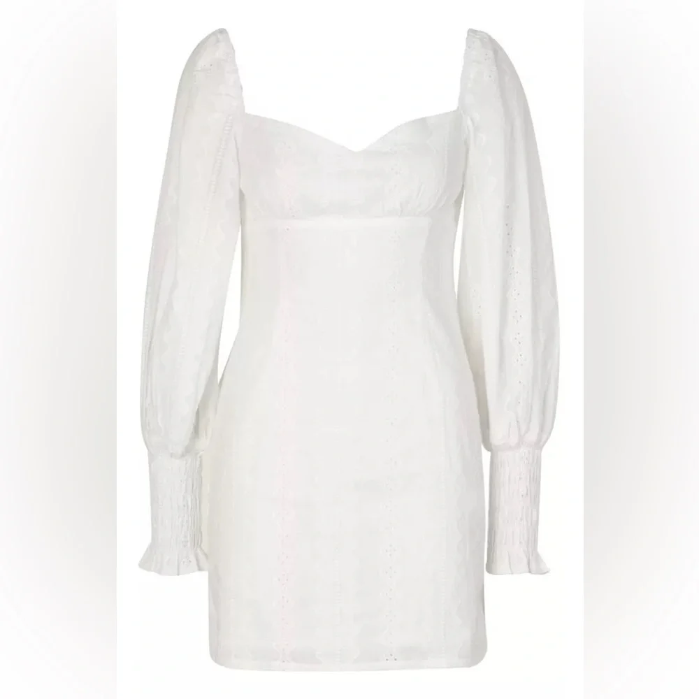 Boohoo - Petite Volume Sleeve Broderie Mini Dress - Women’s 0 - Picture 4 of 9